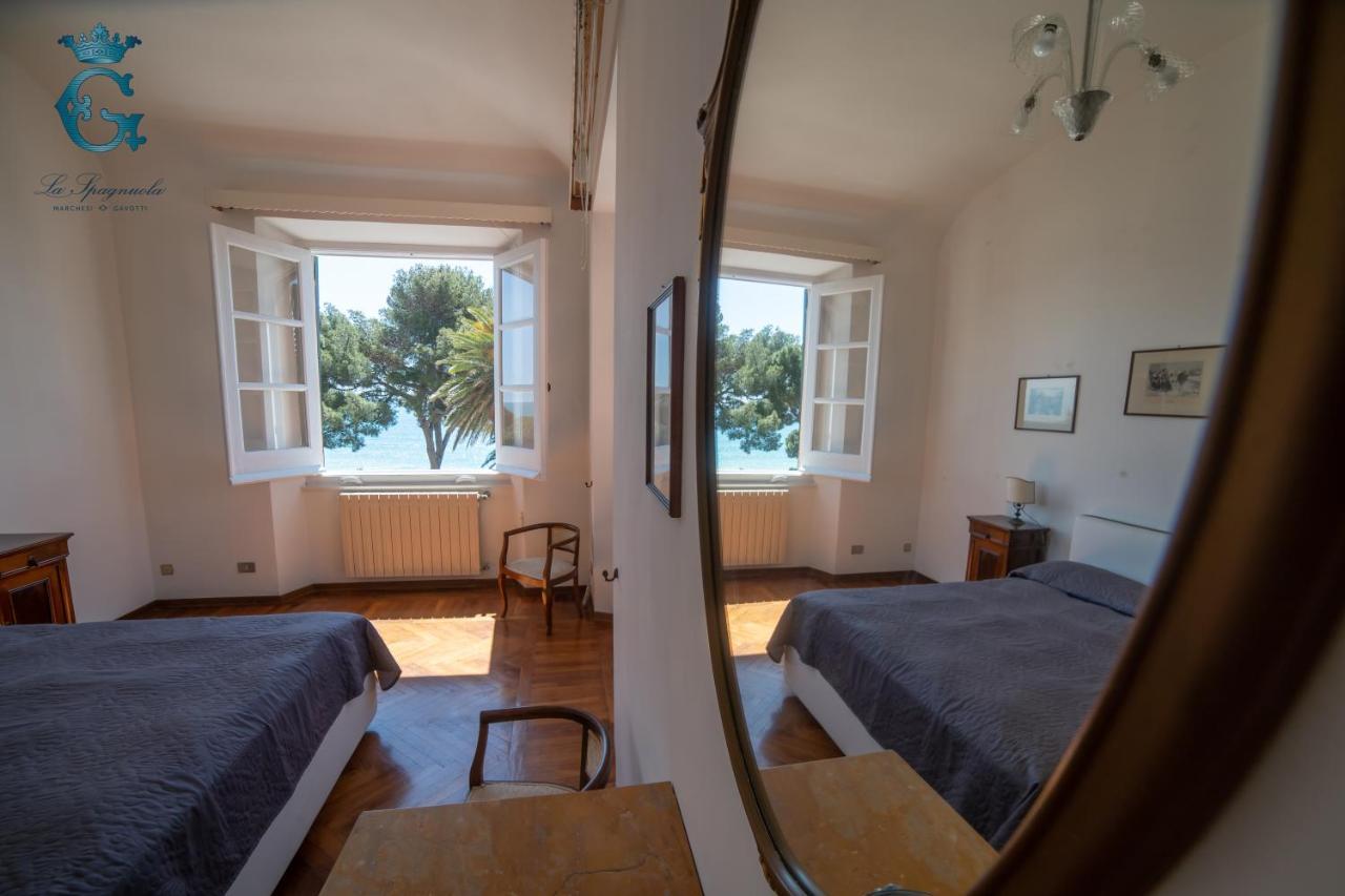 La Spagnuola - Villa Cinquecentesca Sul Mare Con Parco Privato Savona Ngoại thất bức ảnh